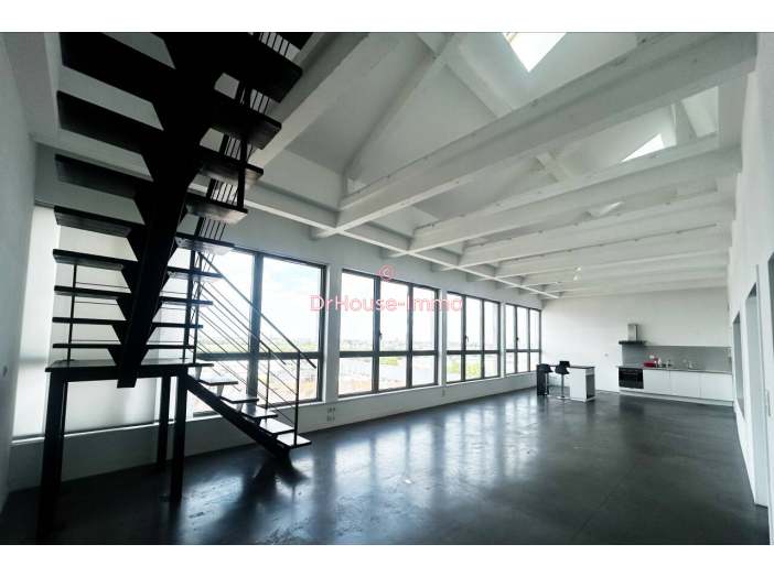Loft / Atelier de 110m² - 3 pièces