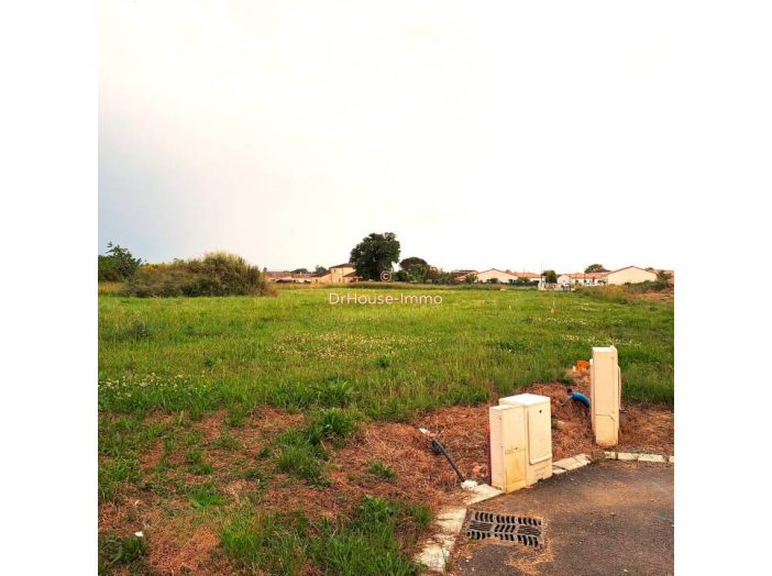 Terrain de 996m²