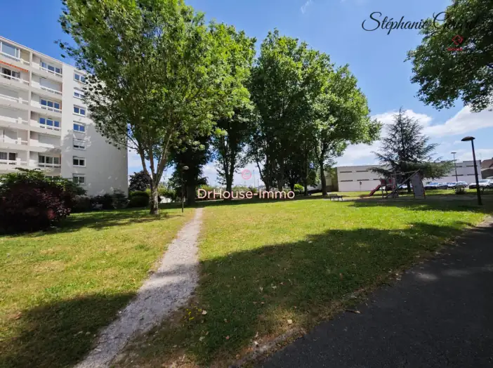 Appartement 5 pièces de 97 m² - Fleury-les-Aubrais (45400)