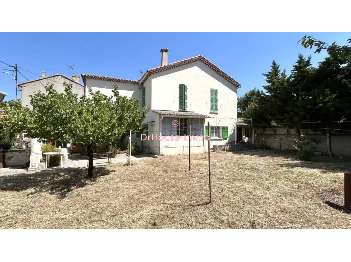 Maison 8 pièces de 150 m² - Toulon (83200)