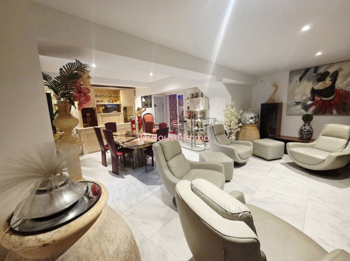 Maison de 197m² - 6 pièces