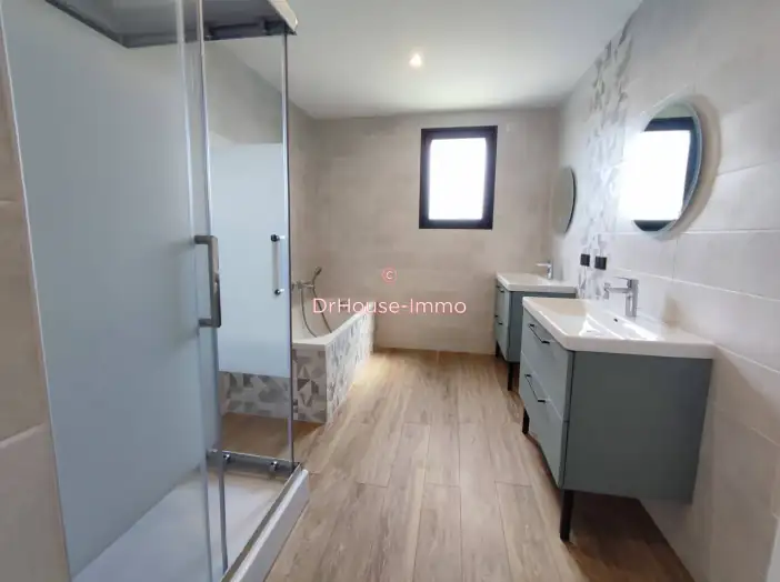 Maison 6 pièces de 177 m² - Rucqueville (14480)