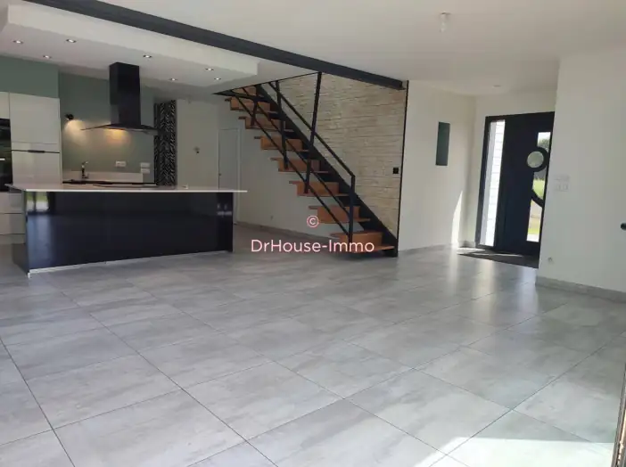 Maison 6 pièces de 177 m² - Rucqueville (14480)