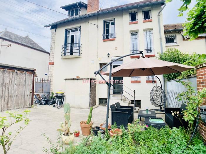 Maison de 185m² - 8 pièces