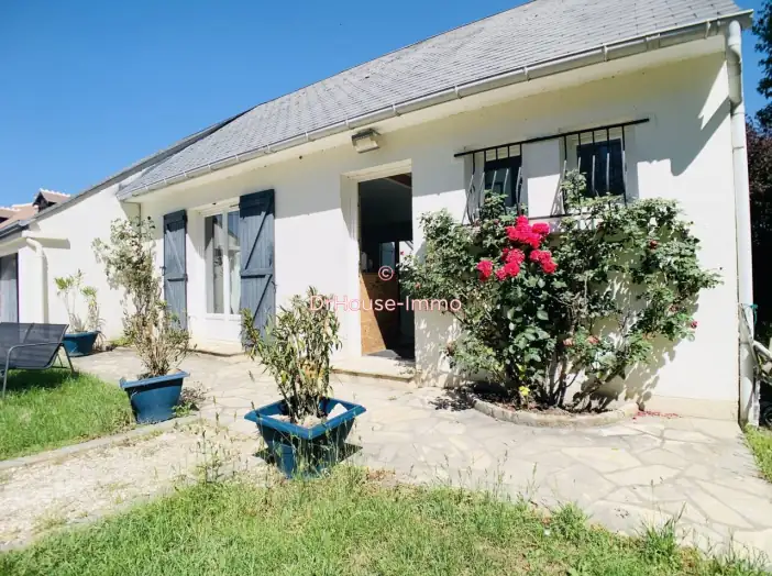 Maison 4 pièces de 74 m² - Montcresson (45700)