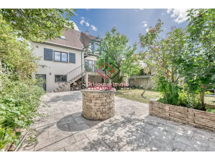 Maison 7 pièces de 190 m² - Gournay-sur-Marne (93460)