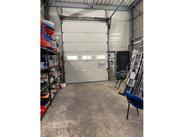 Parking / Box de 140m² - 1 pièces