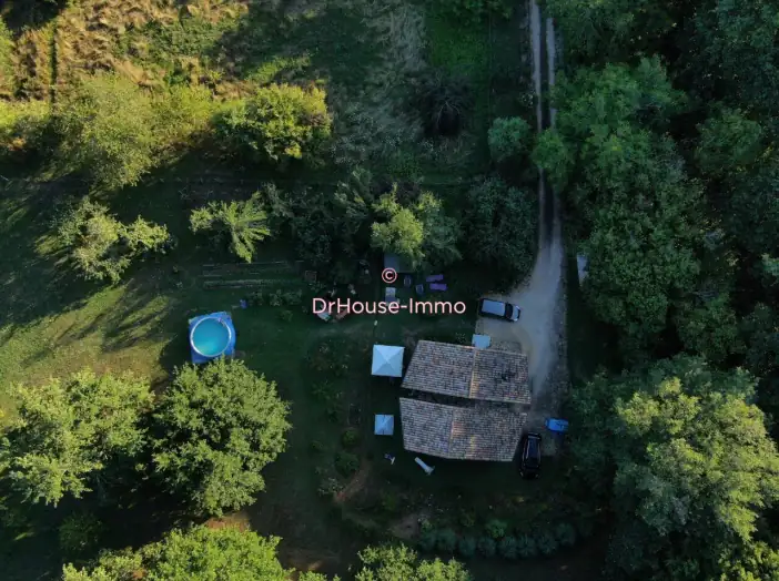 Maison 6 pièces de 123 m² - Villefranche-du-Périgord (24550)