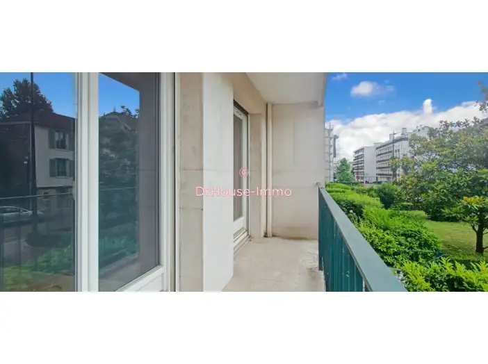 Appartement 3 pièces de 87 m² - Versailles (78000)