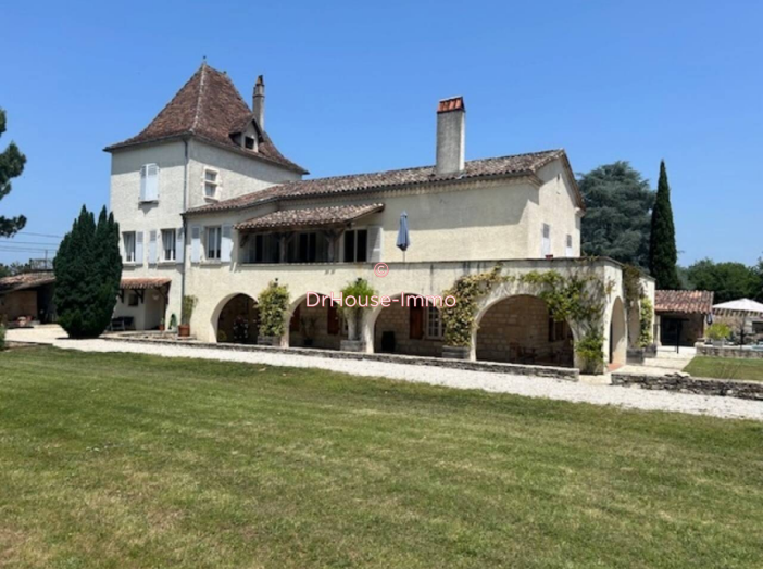 Maison de 342m² - 9 pièces