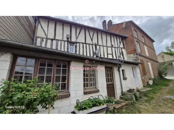 Maison 7 pièces de 180 m² - La Ferté-Frênel (61550)