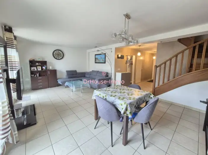 Maison 5 pièces de 89 m² - Limay (78520)