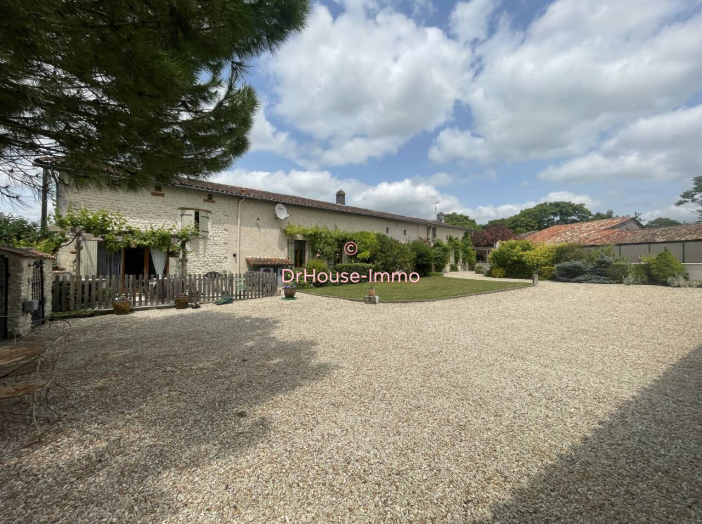 Maison de 377m² - 11 pièces