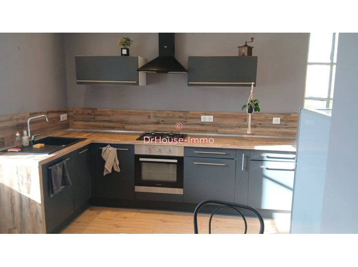 Maison de 200m² - 4 pièces