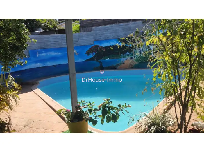 Maison 6 pièces de 132 m² - Saint-Louis (97450)