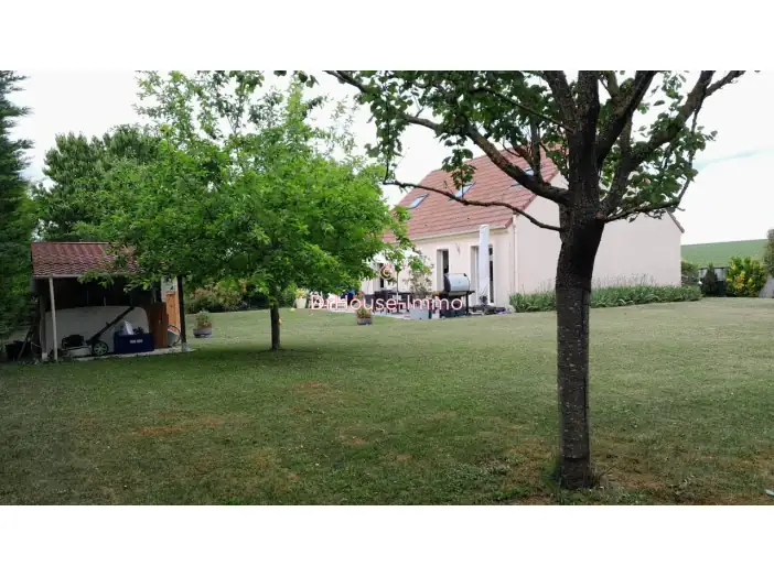 Maison 5 pièces de 88 m² - Charmoy (10290)