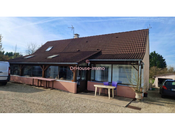 Maison de 180m² - 9 pièces