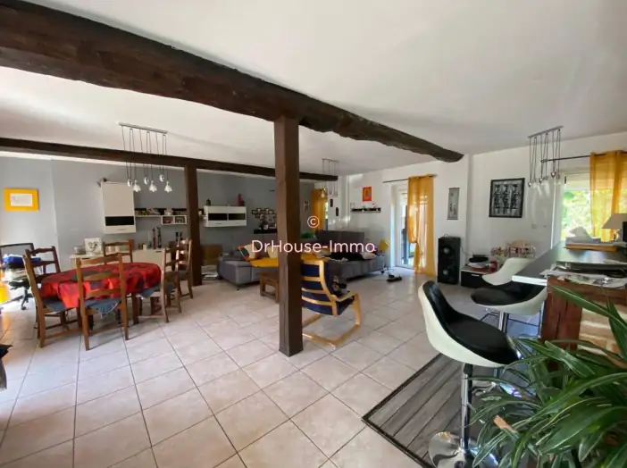 Maison 6 pièces de 155 m² - Saint-Pierre-de-Varengeville (76480)