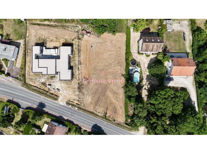 Terrain de 1741m²