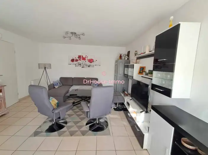 Appartement 3 pièces de 63 m² - Cahors (46000)