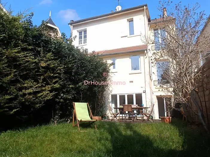 Image des la section Servies