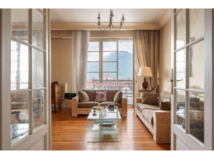 Appartement de 109m² - 5 pièces
