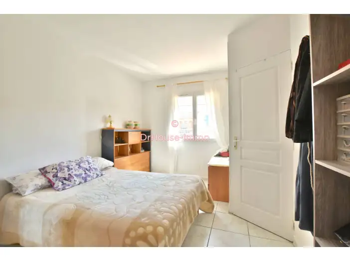 Maison 7 pièces de 200 m² - Perpignan (66000)