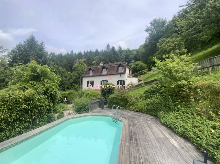 Maison de 237m² - 11 pièces
