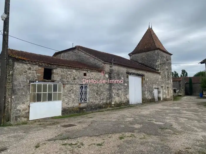 Maison 3 pièces de 200 m² - Saint-Salvy (47360)