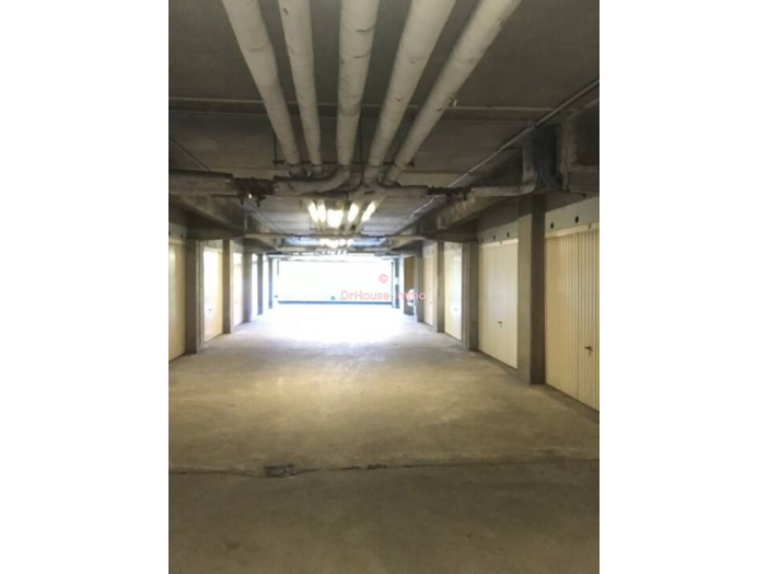 Parking / Box de 15m²