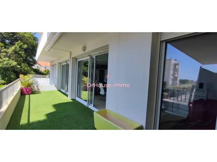 Appartement 5 pièces de 114 m² - Saint-Georges-de-Didonne (17110)