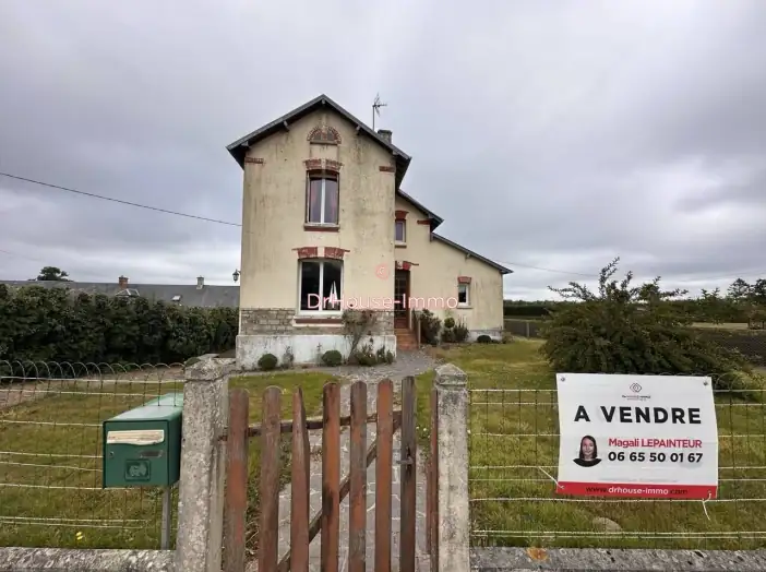 Maison 3 pièces de 72 m² - Saint-Martin-des-Besaces (14350)