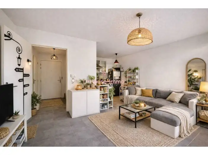 Appartement 2 pièces de 40 m² - Nice (06200)