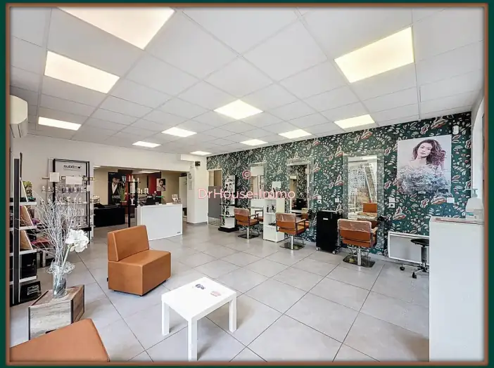 Commerce de 90 m² - Peyrins (26380)