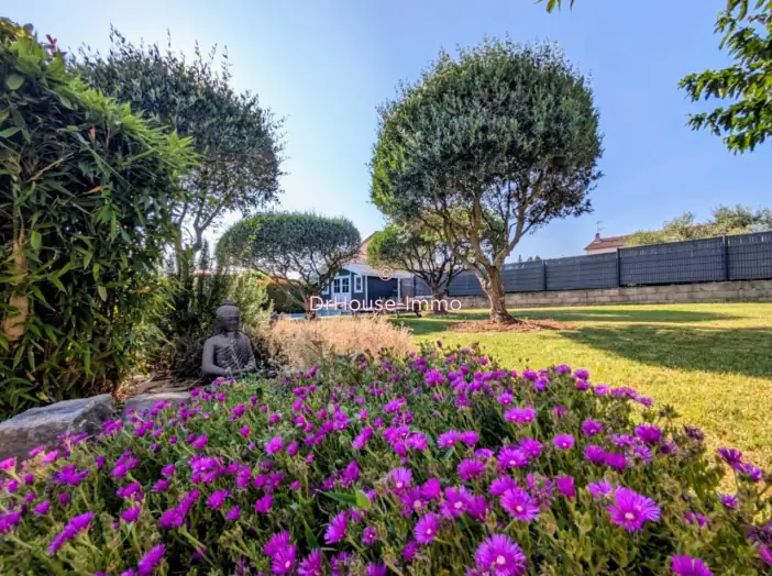 Maison 5 pièces de 137 m² - Saint-Julien-les-Rosiers (30340)