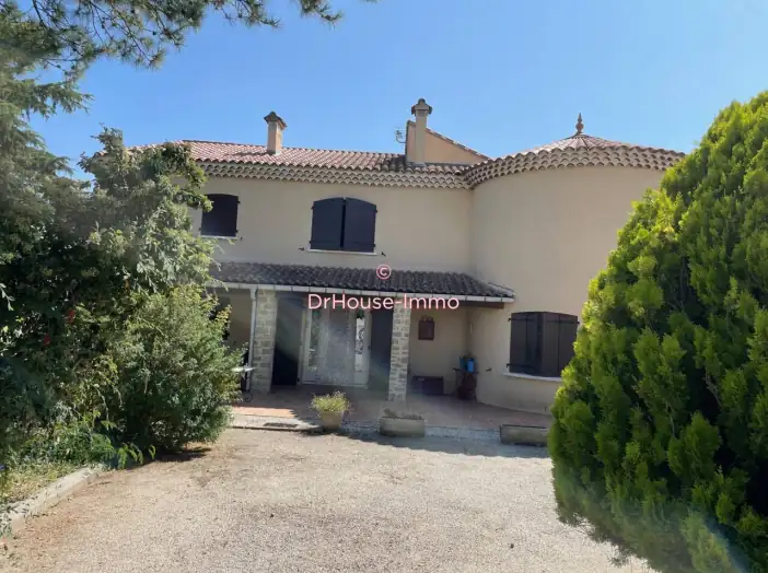 Maison 6 pièces de 349 m² - Bagard (30140)