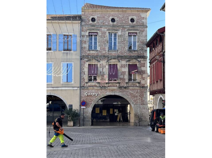 Immeuble de 404m² - 5 pièces
