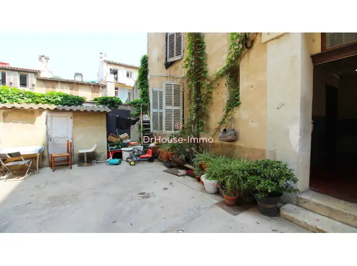 Appartement 3 pièces de 52 m² - Marseille (13004)