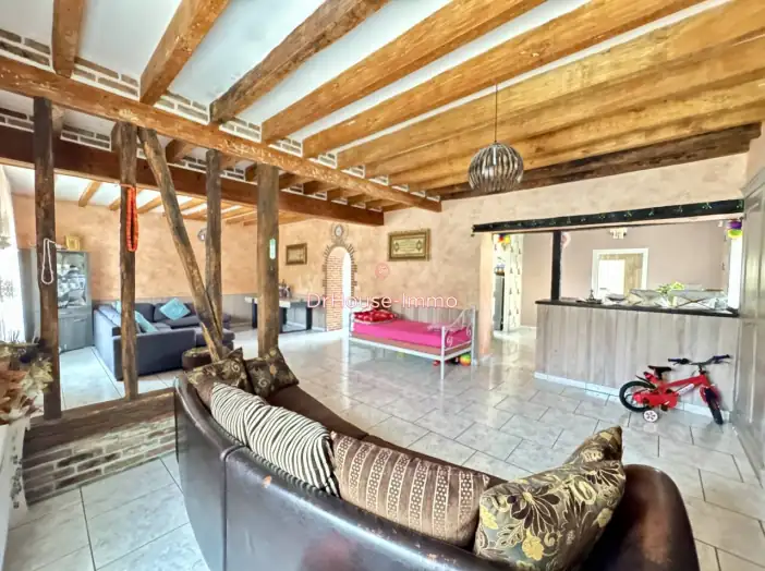 Maison 15 pièces de 270 m² - Corbeilles (45490)