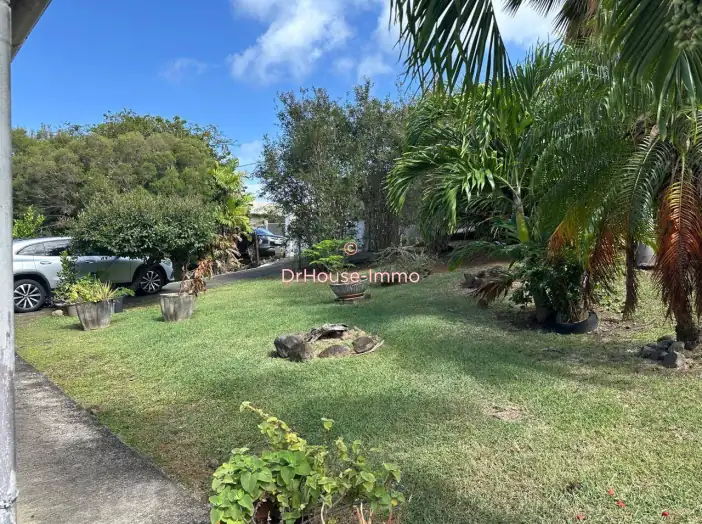 Maison 6 pièces de 250 m² - Case-Pilote (97222)