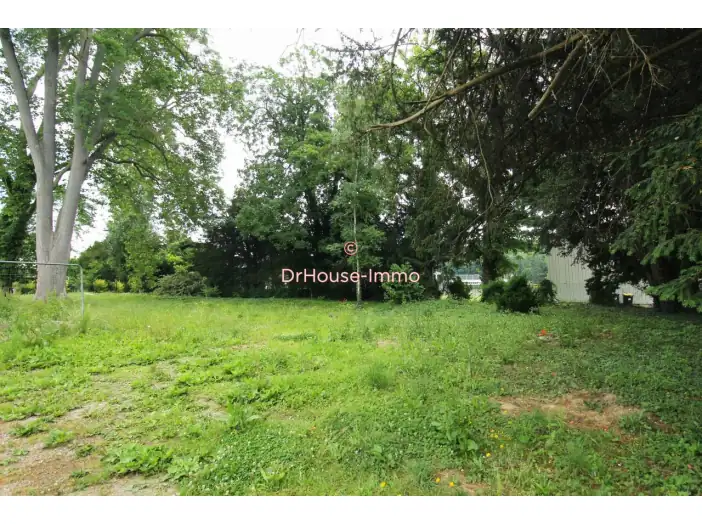 Terrain de 1 953 m² - Romilly-sur-Andelle (27610)