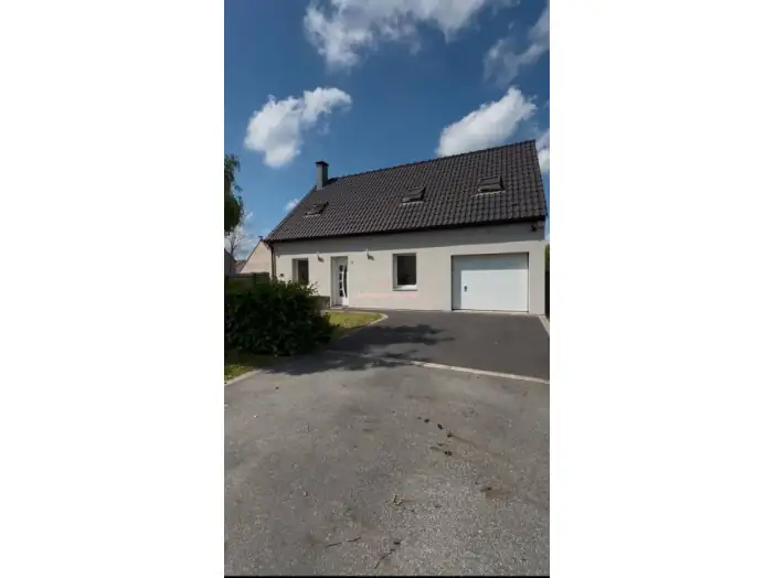 Maison 4 pièces de 125 m² - Courcelles-lès-Lens (62970)