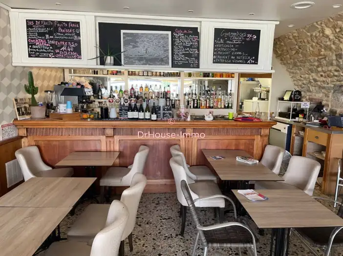 Commerce 2 pièces de 56 m² - Alès (30100)