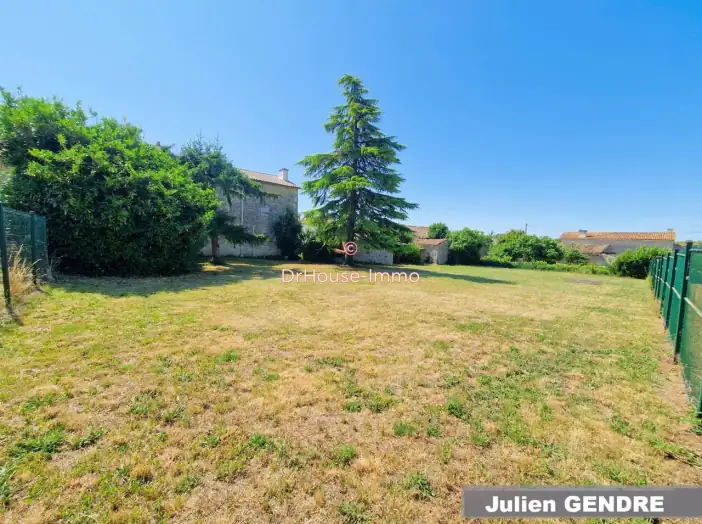 Maison 5 pièces de 136 m² - Mazières-sur-Béronne (79500)