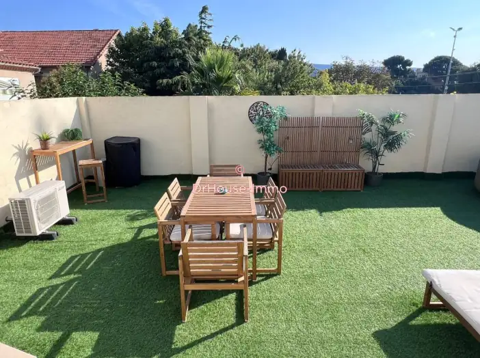 Appartement 3 pièces de 74 m² - La Ciotat (13600)