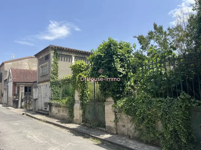 Bien immobilier de 1 200 m² - Villeneuve-sur-Lot (47300)