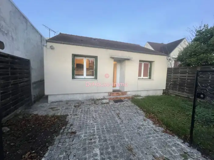 Maison 3 pièces de 48 m² - Limay (78520)