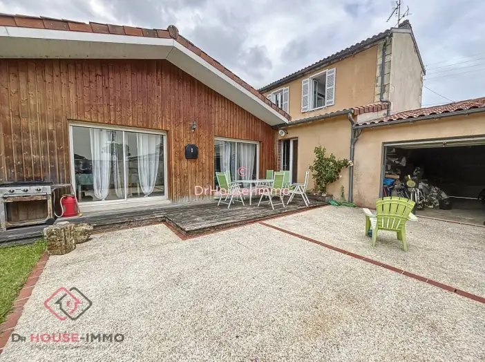 Maison 5 pièces de 170 m² - Périgueux (24000)