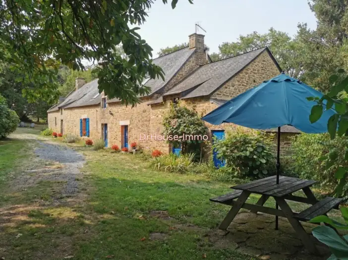 Maison 11 pièces de 206 m² - Redon (35600)