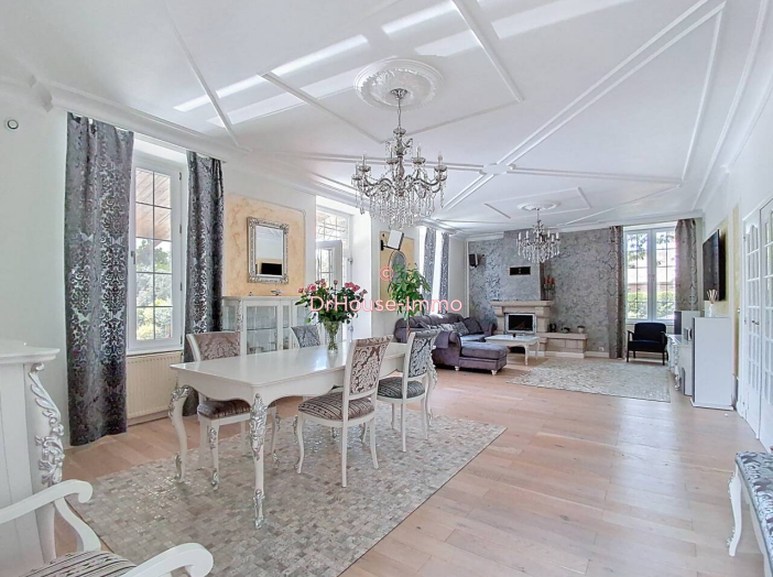 Maison de 199m² - 7 pièces